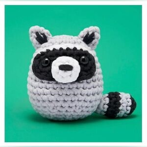 The Woobles Scooter Raccoon Beginner Crotchet Amigurumi Kit Learn To Crotchet